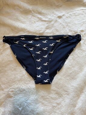 Hollister Women’s Navy Bikini Bottom with White Seagull Print